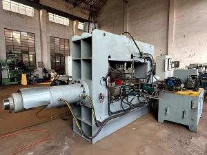 摩托车头管专用液压机